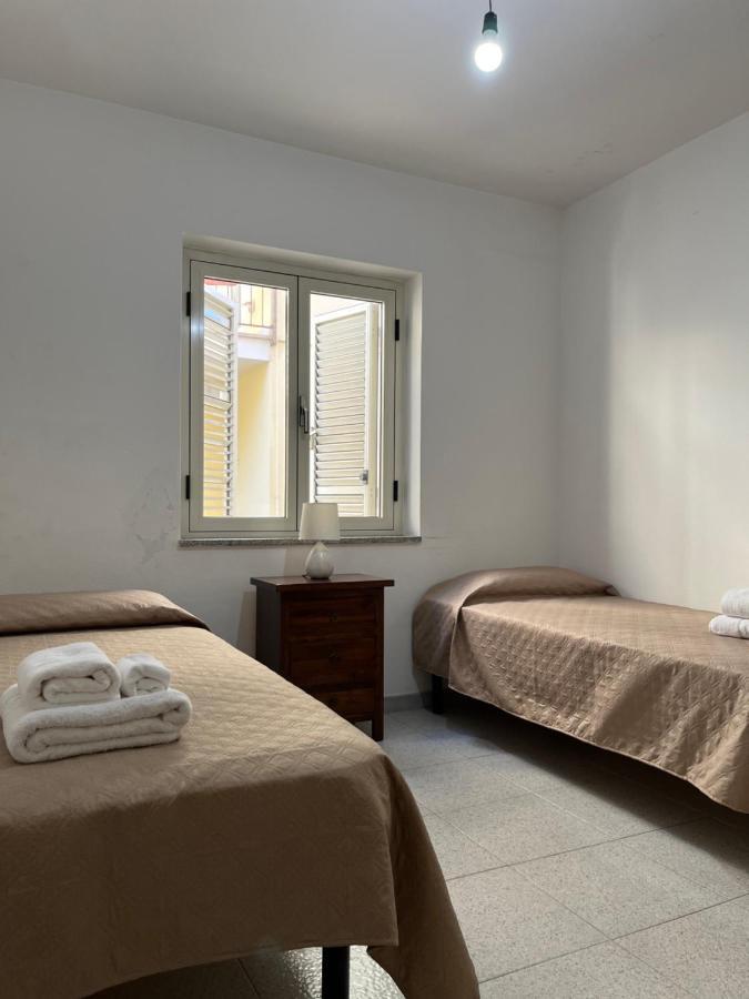 La Casa Di Tonia Lägenhet La Caletta Exteriör bild